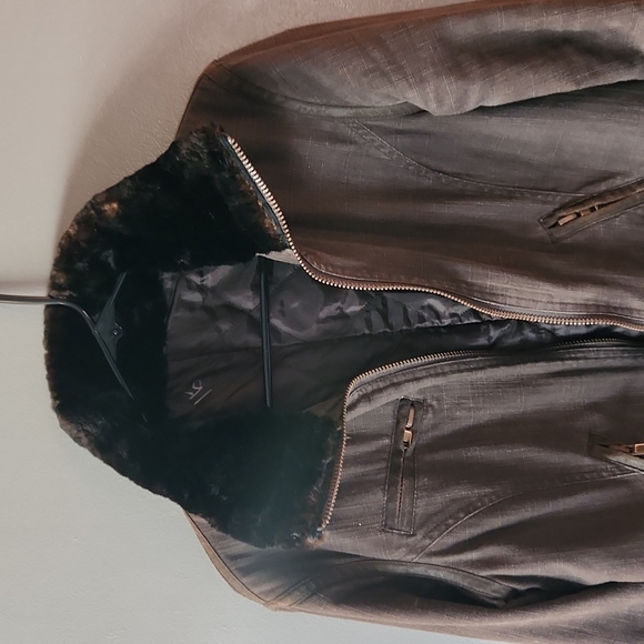 Real Fur Canvas Zip Up Fashion Coat - Picture 3 of 8